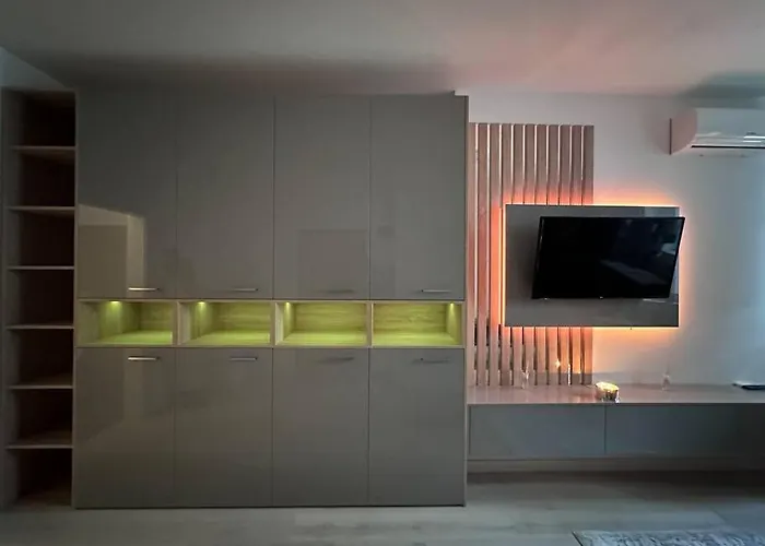 Cozy 1 Bedroom *
